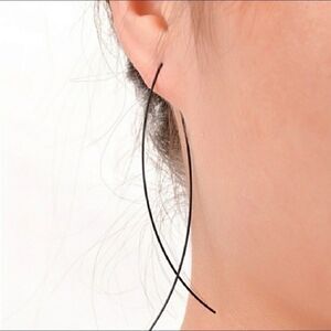 Black Fish Threader Earrings